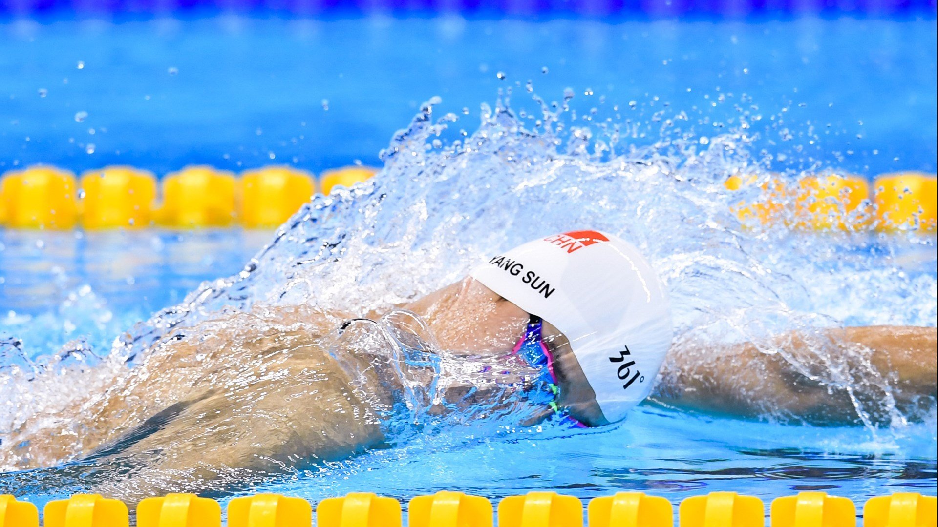 “中国足球产业持续优化，吸引更多投资和合作”，中国足球产业发展现状